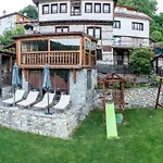 Valkanovi House פמפורובו
