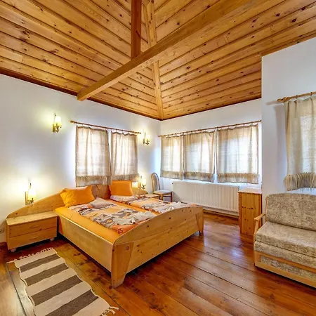 Valkanovi House Holiday home *