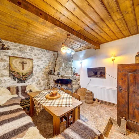 Valkanovi House Holiday home Pamporovo
