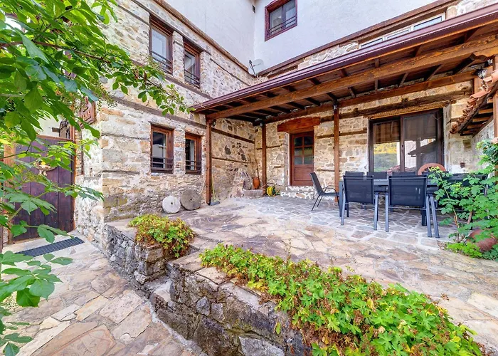 Valkanovi House Holiday home